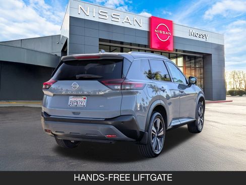 Used 2021 Nissan Rogue SL w/ Premium Package image 8