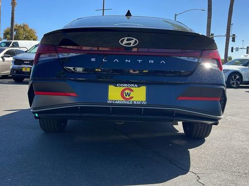 New 2026 Hyundai Elantra SEL Sport image 10