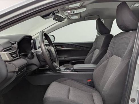 Used 2025 Toyota Camry LE FWD image 14