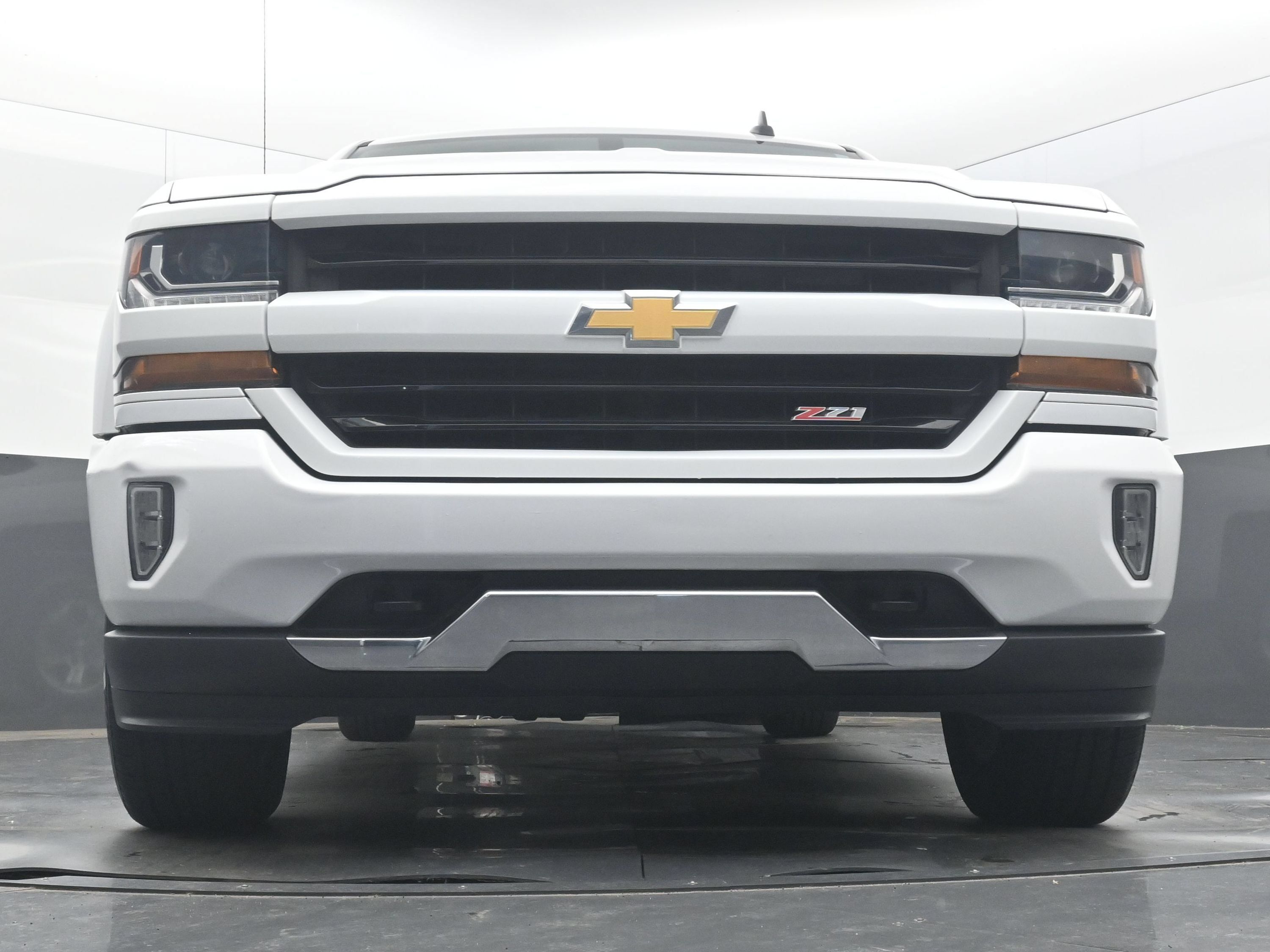 Used 2018 Chevrolet Silverado 1500 LT w/ All Star Edition AWD/4WD image 19