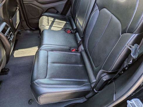 Certified 2023 Jeep Grand Cherokee Limited w/ Black Appearance Package image 23