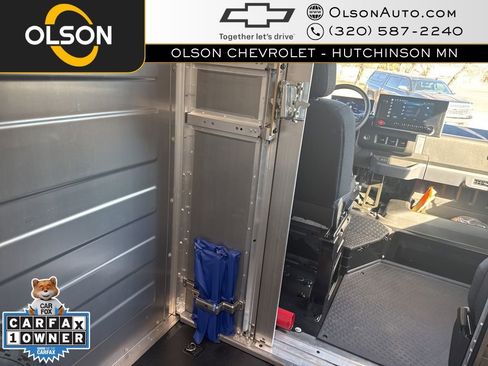 Used 2024 Chevrolet Brightdrop 400 w/ Commercial Equipment Package image 28