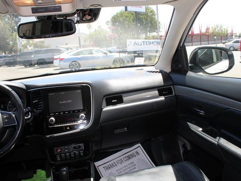 Used 2020 Mitsubishi Outlander SEL FWD image 22