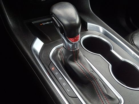 Used 2022 Chevrolet Traverse RS image 15