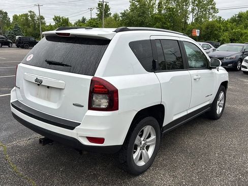 Used 2017 Jeep Compass Latitude AWD/4WD image 5