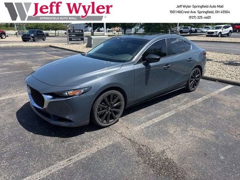Used 2022 MAZDA MAZDA3 s FWD image 1