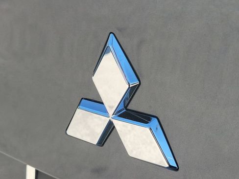 New 2026 Mitsubishi Outlander SEL FWD image 9