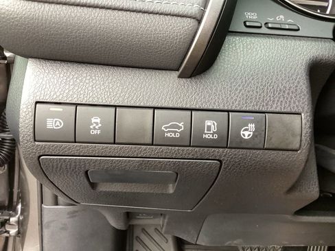 Used 2024 Toyota Camry XSE w/ Navigation Package image 18