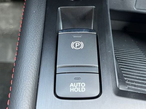New 2026 Nissan Kicks SR w/ Cold Weather Package AWD/4WD image 29
