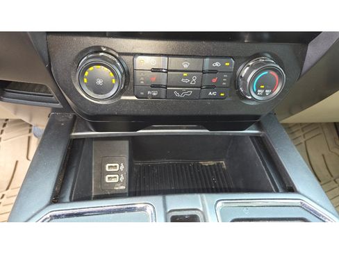 Used 2019 Ford F150 XLT w/ Equipment Group 302A Luxury RWD image 18