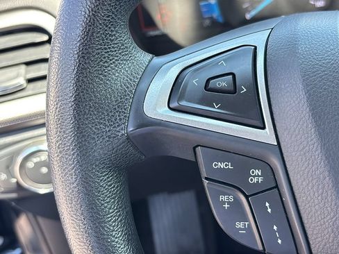 Used 2020 Ford Fusion SE FWD image 15