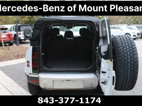 Used 2022 Land Rover Defender 110 image 7