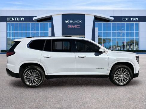 New 2026 GMC Acadia Denali w/ Super Cruise Package FWD image 3