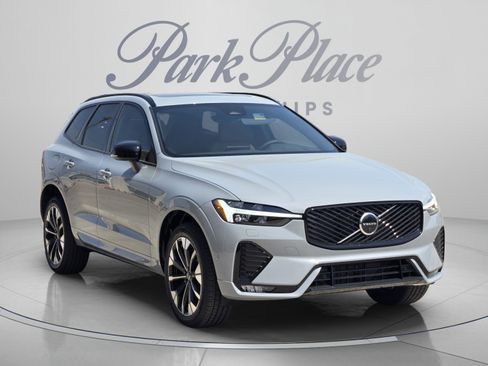Used 2026 Volvo XC60 B5 Plus w/ Protection Package Premier AWD/4WD image 8