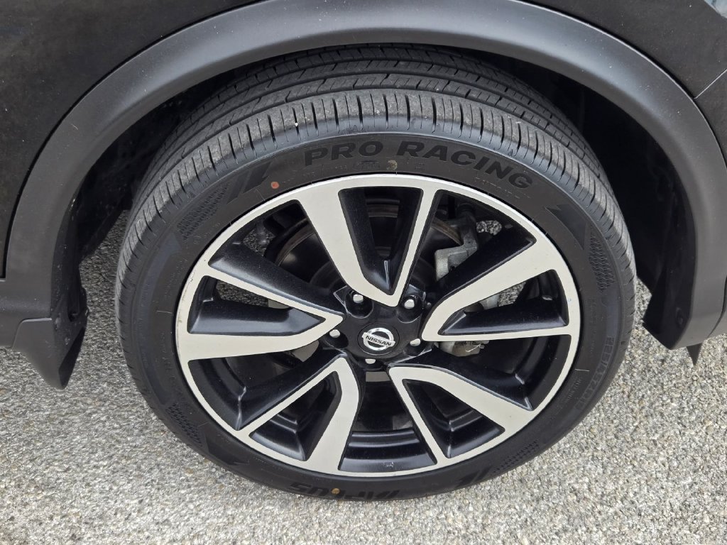 Used 2018 Nissan Rogue Sport SL FWD image 6