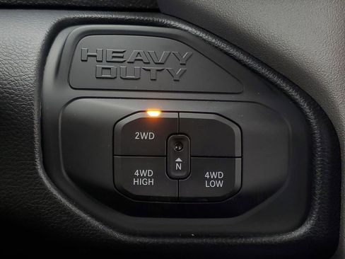 New 2026 RAM 2500 Big Horn AWD/4WD image 25