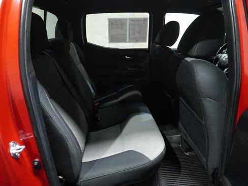 Certified 2022 Toyota Tacoma TRD Sport image 15