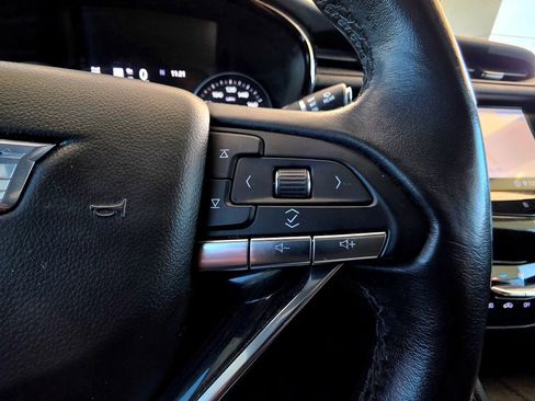 Used 2020 Cadillac XT6 Premium Luxury AWD/4WD image 35