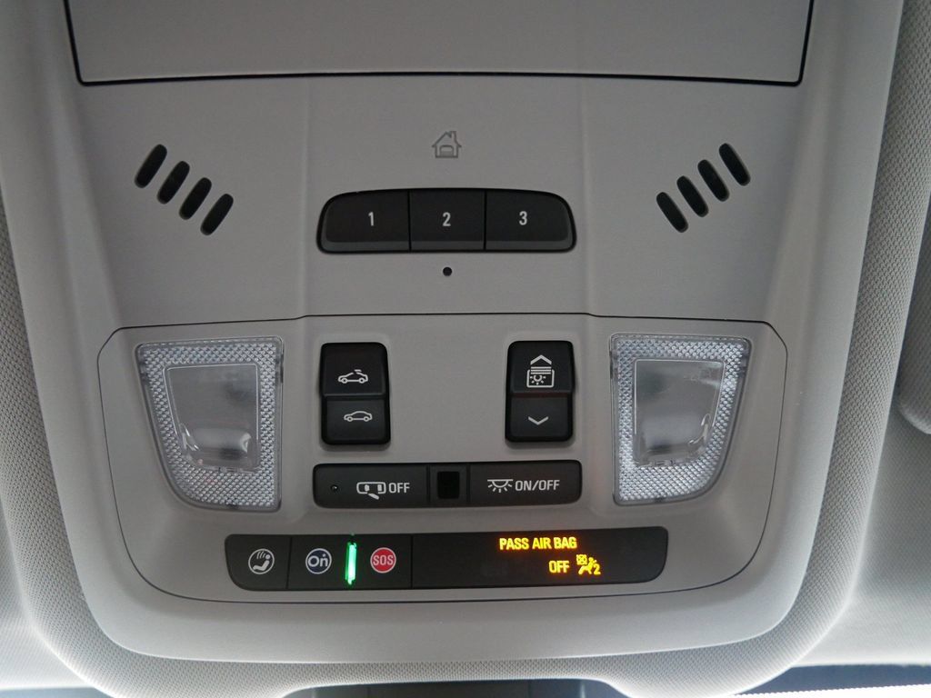 Used 2023 GMC Terrain SLT w/ Infotainment Package II AWD/4WD image 24