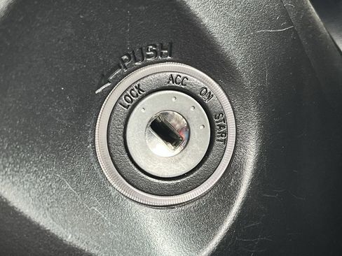 Used 2016 Toyota 4Runner SR5 image 18