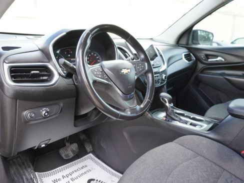Used 2022 Chevrolet Equinox LT image 11