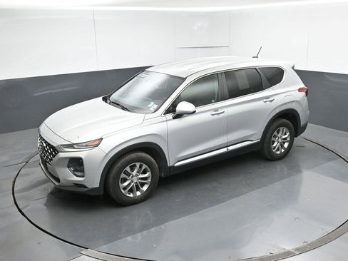 Used 2020 Hyundai Santa Fe SE image 46