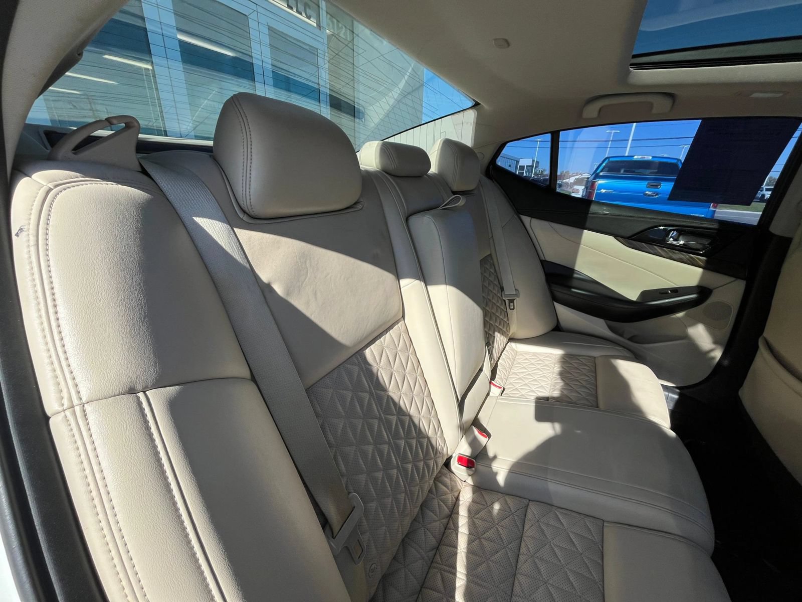 Used 2016 Nissan Maxima Platinum FWD image 28