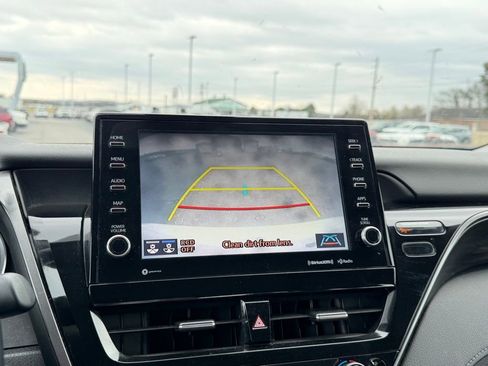 Used 2023 Toyota Camry XLE image 23