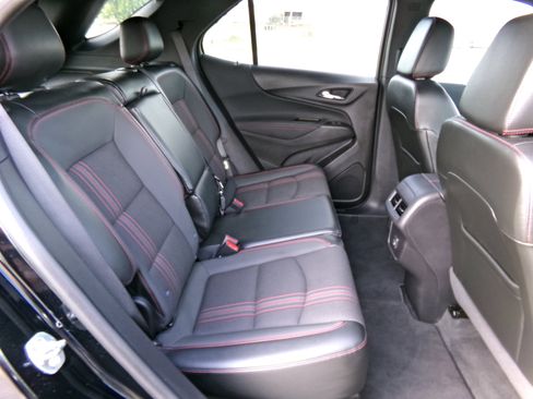 Used 2023 Chevrolet Equinox RS FWD image 14