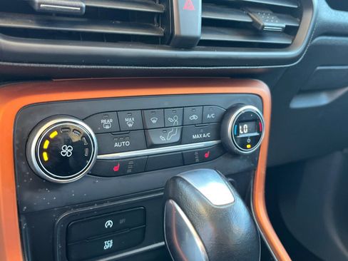 Used 2018 Ford EcoSport SES image 23