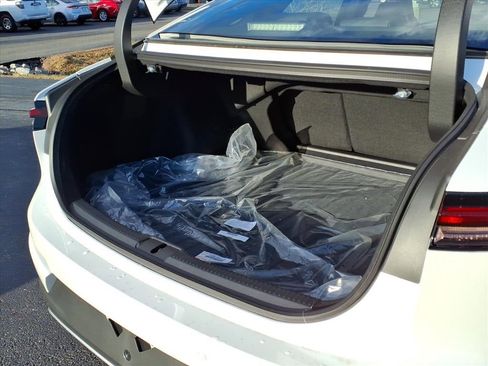 New 2026 Toyota Crown Platinum image 26