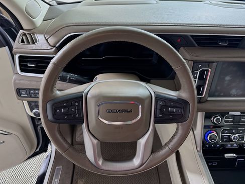 Used 2022 GMC Yukon Denali image 15