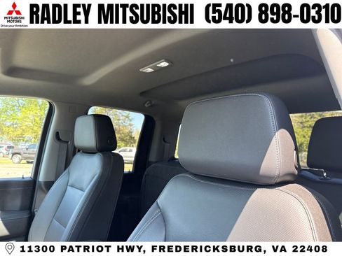 Used 2022 GMC Sierra 2500 SLT w/ Snow Plow Prep/Camper Package AWD/4WD image 2