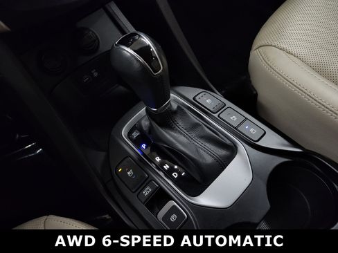 Used 2017 Hyundai Santa Fe SE w/ SE Ultimate Tech Package 03 image 10