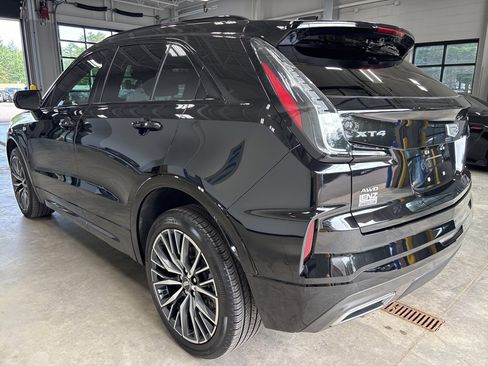 Used 2024 Cadillac XT4 Sport image 5