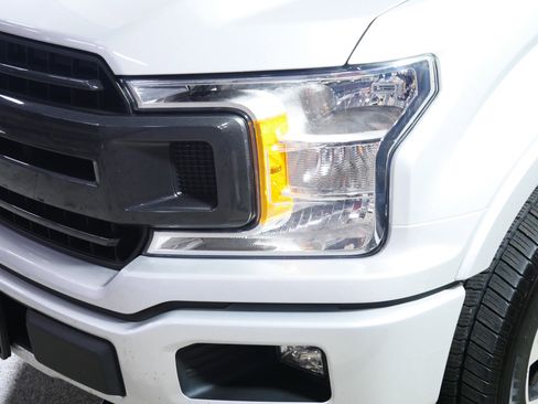 Used 2018 Ford F150 XLT w/ Equipment Group 302A Luxury AWD/4WD image 16