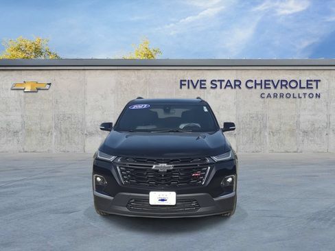 Used 2023 Chevrolet Traverse RS FWD image 3
