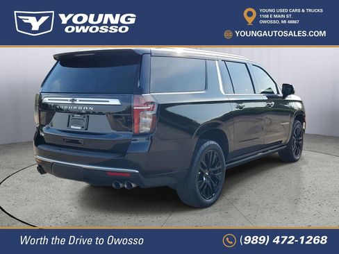 Used 2021 Chevrolet Suburban High Country w/ Premium Package 2 AWD/4WD image 3