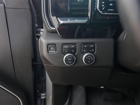 Used 2024 GMC Sierra 1500 SLT w/ SLT Premium Plus Package image 18