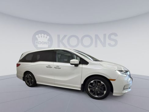 Used 2023 Honda Odyssey Elite image 12
