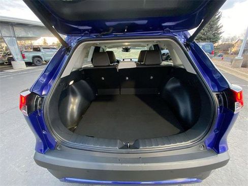 Certified 2023 Toyota Corolla Cross XLE image 23