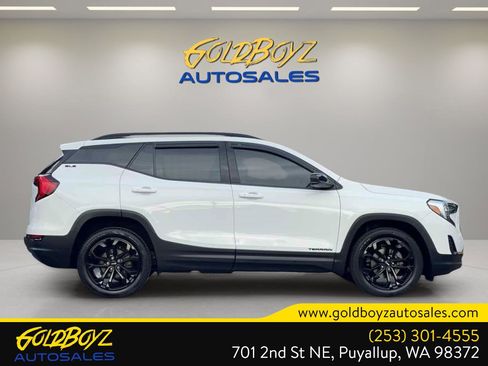 Used 2021 GMC Terrain SLE w/ Elevation Edition image 3