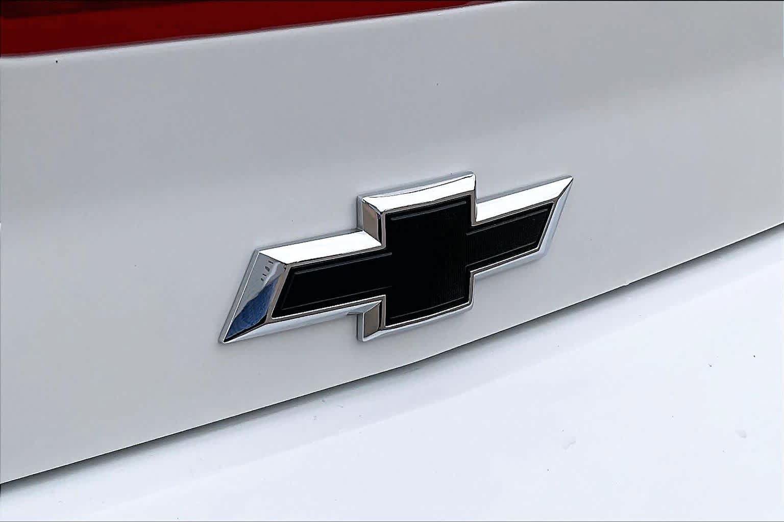Used 2023 Chevrolet Camaro LT w/ Technology Package RWD image 30