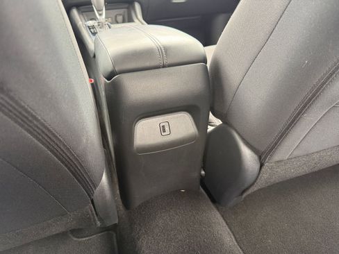 Used 2025 Nissan Sentra SV FWD image 23
