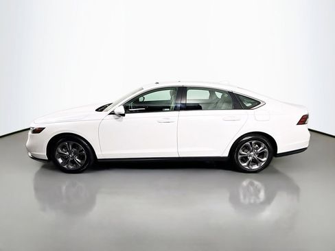 Certified 2024 Honda Accord EX image 4