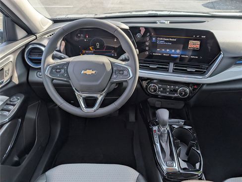 New 2026 Chevrolet Trax LT w/ Sunroof Package image 12