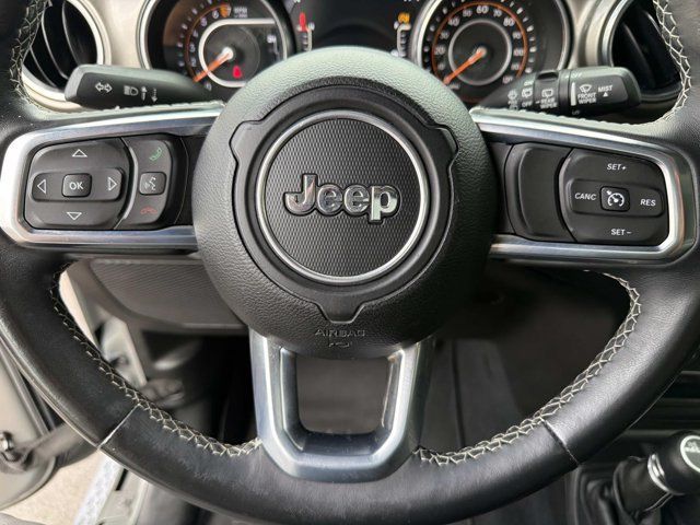 Used 2018 Jeep Wrangler Unlimited Sahara AWD/4WD image 23