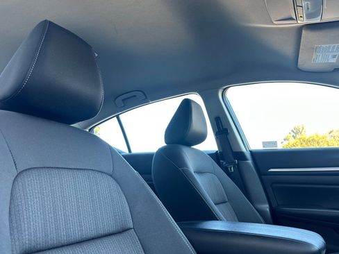 Used 2023 Nissan Altima 2.5 SV image 19