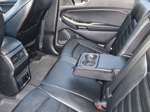 Used 2019 Ford Edge SEL w/ Equipment Group 201A AWD/4WD image 13