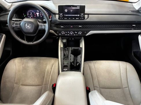 Used 2024 Honda Accord EX image 4